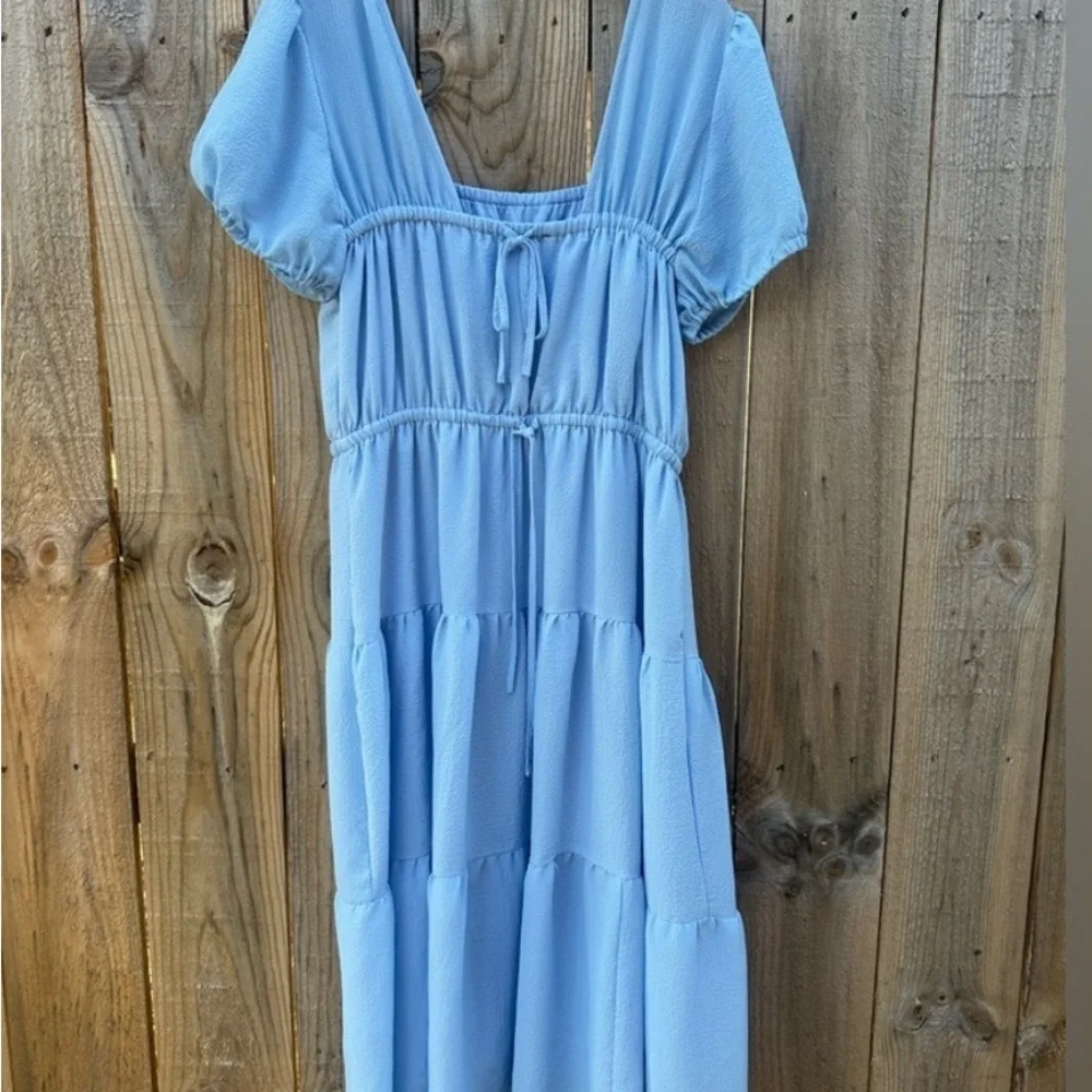 Black Tape Light Blue Tiered Puff Sleeve Midi Dress – Size Small - Picture 3 of 6